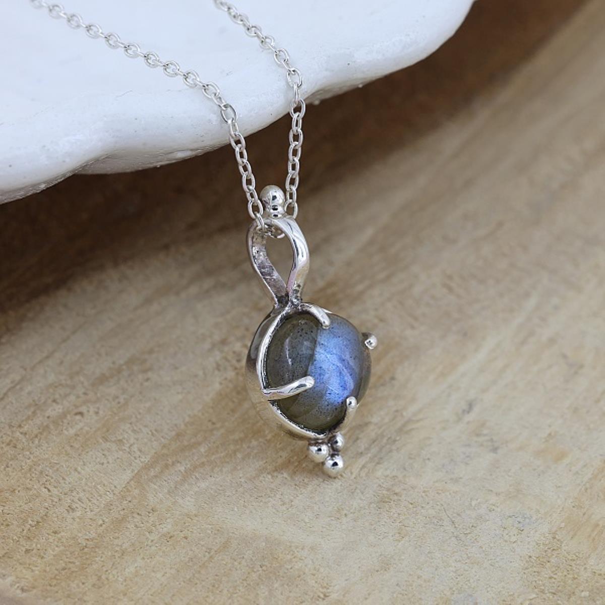 Boho Style 925 Sterling Silver Round Labradorite Dainty Pendant Jewelry